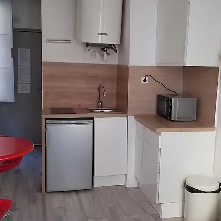 Studio Centre *
