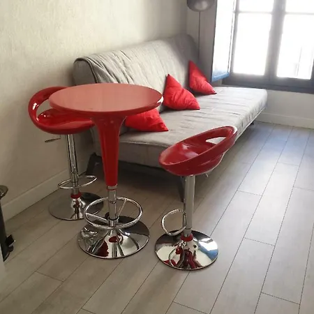 Apartment Studio Centre Nimes